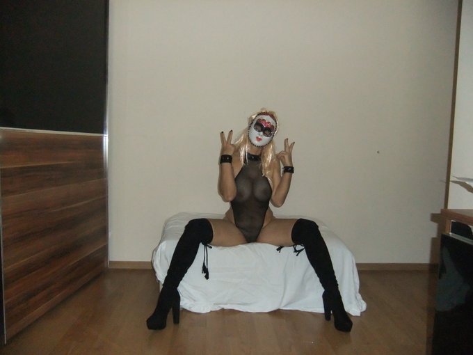 Azgın Başiskele Escort